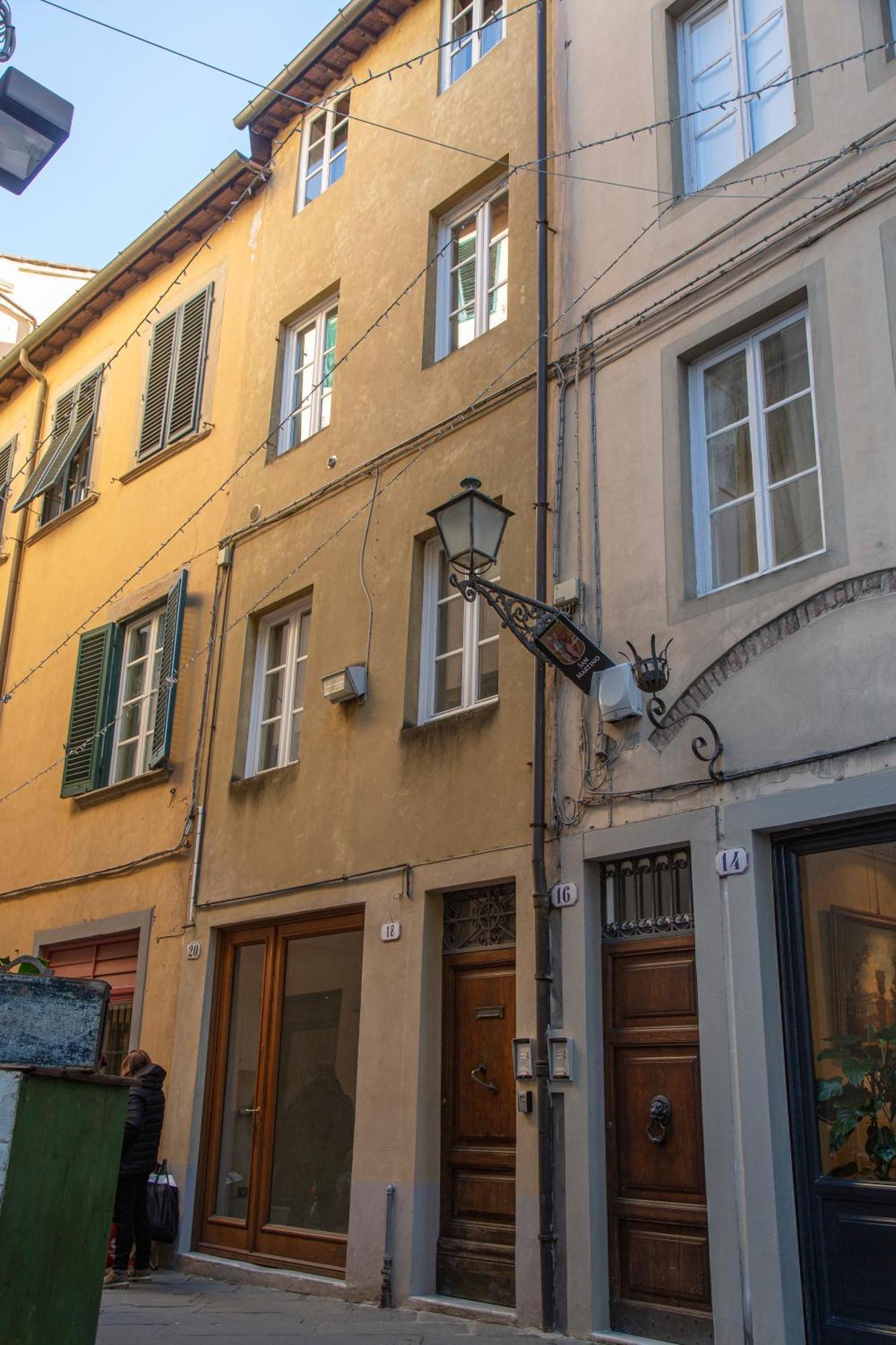 Bilocale Economico, In Pieno Centro A Lucca Apartment Ngoại thất bức ảnh
