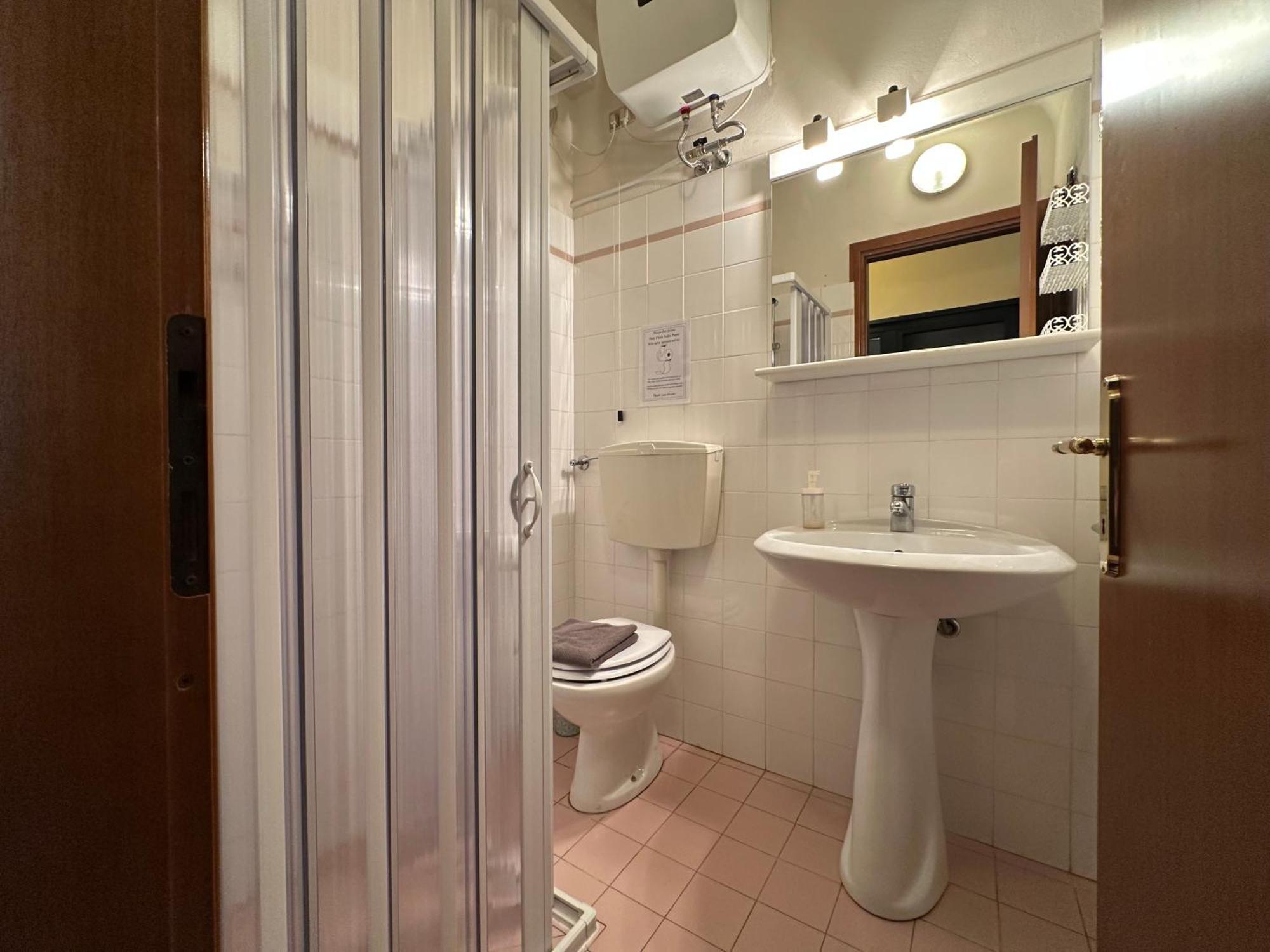 Bilocale Economico, In Pieno Centro A Lucca Apartment Ngoại thất bức ảnh